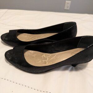 EUC Giani Bernini dress pumps - size 10M